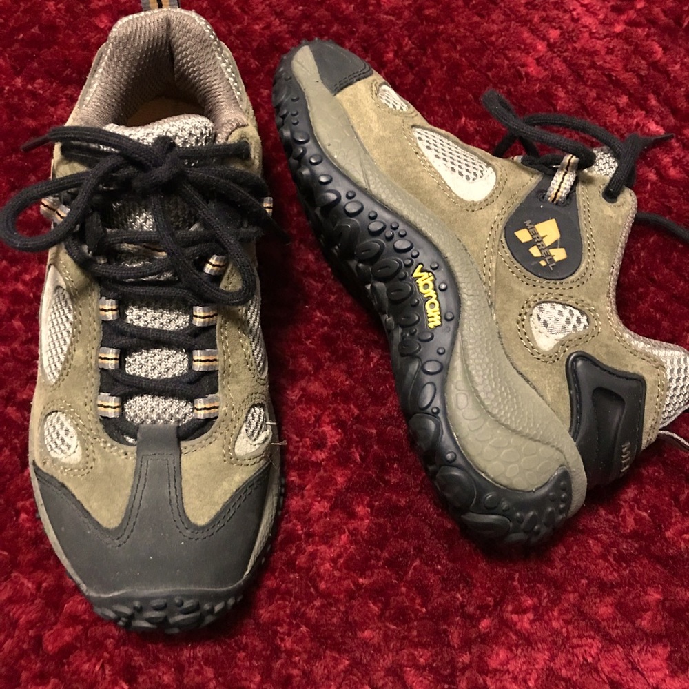 Hiking boots. New.